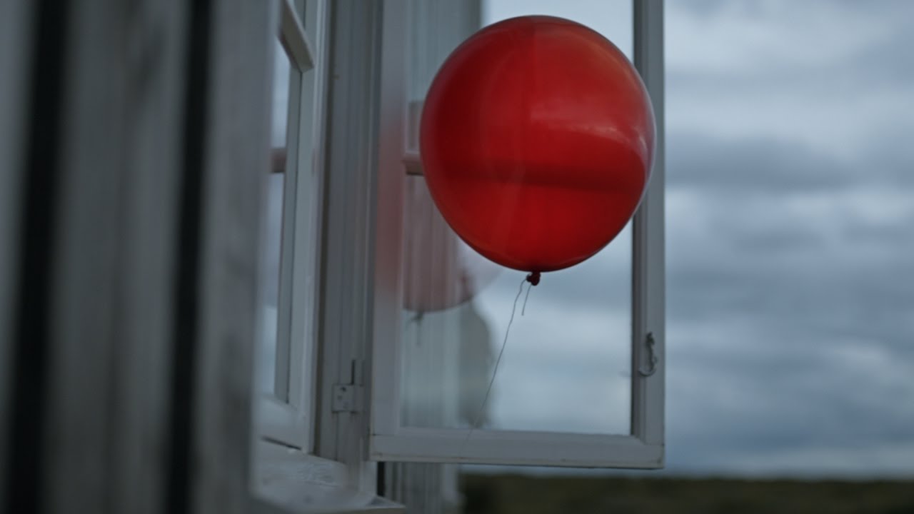 iPhone 7 Balloons Commercial Featuring The Song “I Will Follow You” by Toulouse