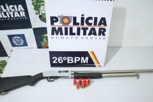 Marido traído fura bloqueio policial em caçada a "Ricardão" e acaba preso