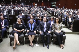 Diputados del PAN pagan 7.3 millones de pesos por un auto de 300 mil pesos