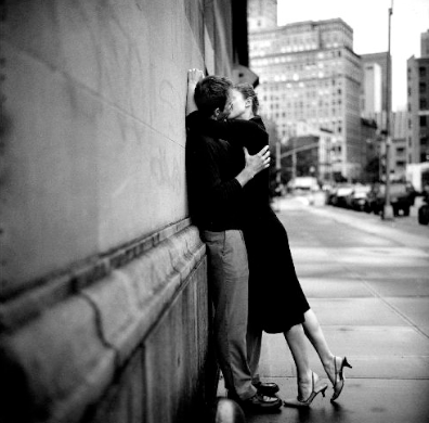 black and white kissing photography. Black And White Kiss Photo.