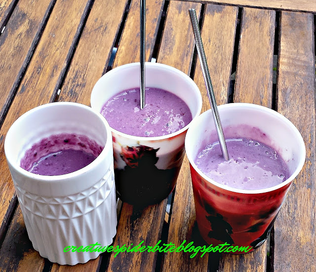 Boost Your Spirits and Immun System with a Blackberry Banana Smoothie 