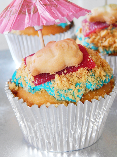 Summer Themed Cupcakes | empoweredinternetwomen