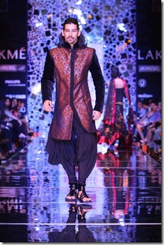 Manish malhotra's collection7 at LFW 2010