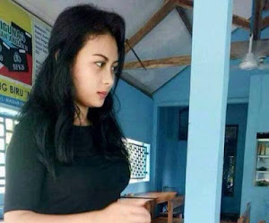 Foto-Foto Seksi Andita, Pelayan Warung Kopi Cantik yang Dulu Pernah
Main Sinetron