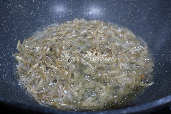 Sambal Ikan Bilis Nasi Lemak Yang Terlajak Sedap - Azie 