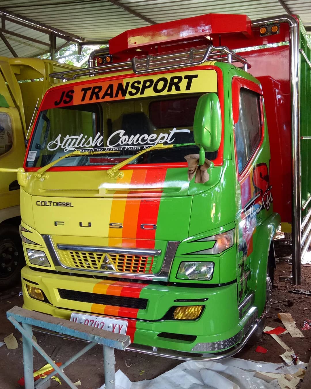 Bak Truk  Colt  Diesel  Fuso Muatan Pasir Variasi Standar 