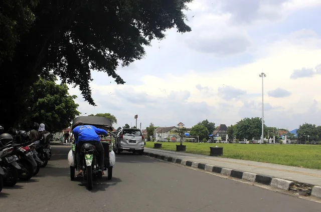 Potret Kota Jogja Dengan Hiasan Iconnya Yang Unik