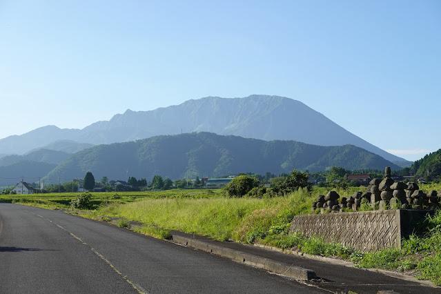 鳥取県西伯郡大山町坊領　農道からの眺望