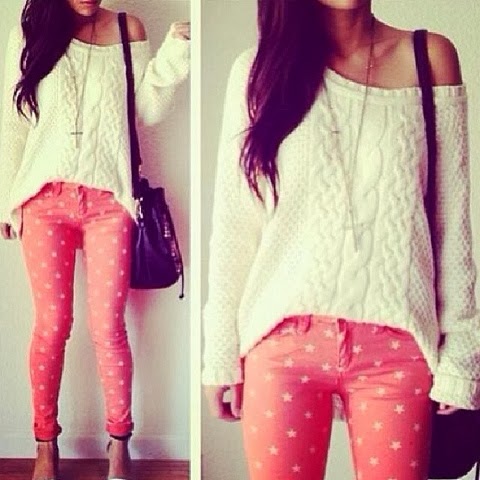 White loose sweater and polka dot pants for fall