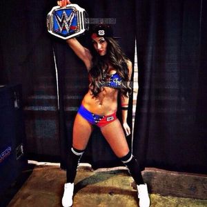 Foto Cantik Nikki Bella, Pegulat Cantik, Pemain WWE Seksi