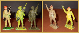 Toy Soldiers, Cherilea 60mm Soldiers; Early British Toy Soldiers, Paratrooper Toys, Cherilea Paratroops, Plastic Toys, Small Scale World, smallscaleworld.blogspot.com, radio operator, Grenade thrower