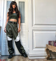 Fabulous Disha Patani Stunning Fashion Wardrobe promotes Baaghi 2 Full Instagram Set ~  Exclusive Gallery 007.jpg