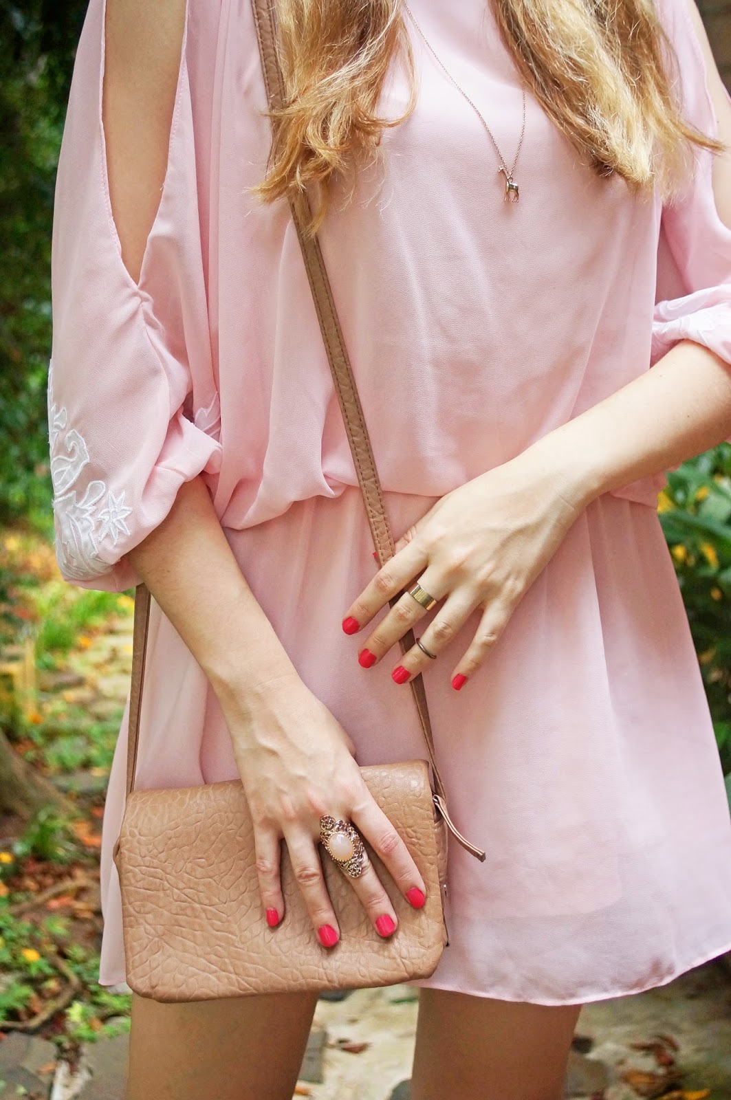Loving this pink dress and cute accessories!