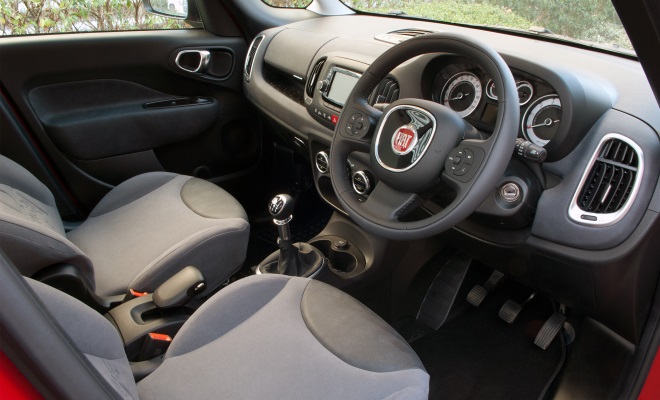 Fiat 500L front interior