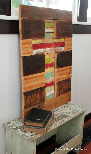 barnwood, rustic cross, lathe, painted wood, reclaimed wood, salvaged wood,http://bec4-beyondthepicketfence.blogspot.com/2016/02/barnwood-lathe-cross-sign.html 