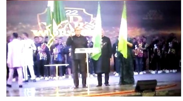 Pastor Enenche Gives Nigerian Flag To Peter Obi, Others.