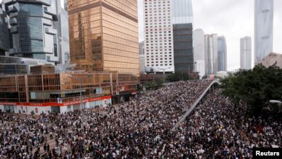 Гонконгці просять Британію захистити їх від Китайського уряду