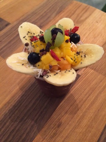 Fresh Fruits and Garnishes