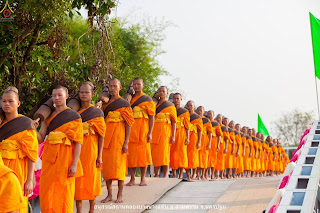  ภาพพระเดินธรรมยาตรา ที่มาของภาพจากบล็อกภาพดีๆ072