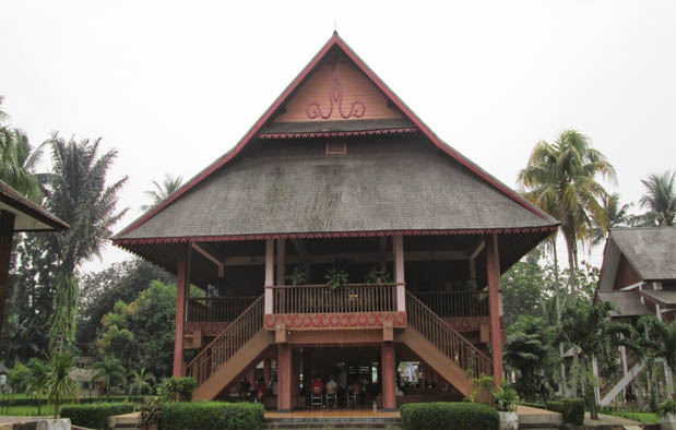 Rumah Adat Sulawesi Utara