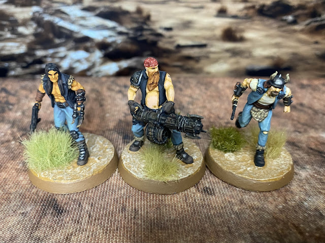 32mm post-apocalypse  miniatures from Vermillion and TennageWastelandUS  that are compatible with Fallout Warfare Wasteland.  Red Rock Raiders as the Great Khans