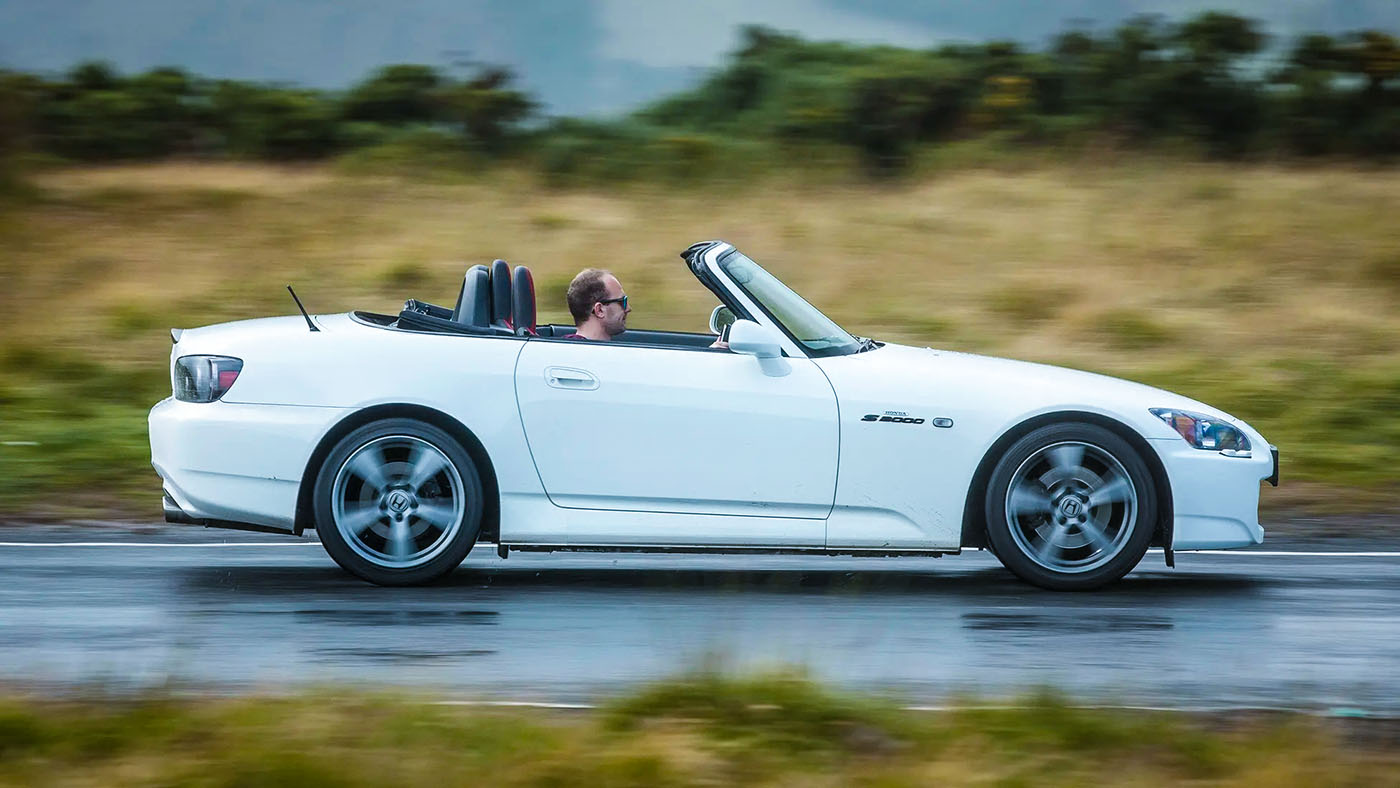 S2000