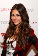 Victoria Justice New Hairstyle. Victoria Justice is world famous Singer . (victoria justice new hairstyle freakout )