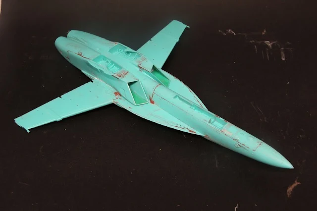 Montage pas à pas du F/A-18F "The Idolmaster" au 1/48.