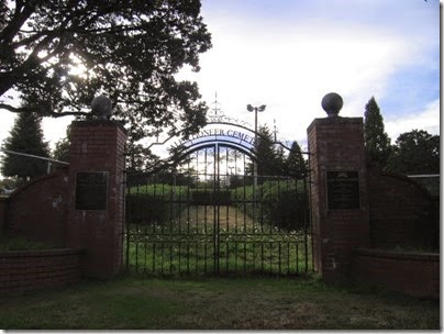 IMG_3884 Salem Pioneer Cemetery Lich-Gate in Salem, Oregon on September 17, 2006