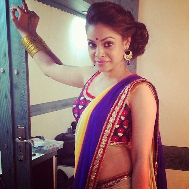 Sumona Chakravarti Spicy Indian Film and Television Actress very hot and sexy stills