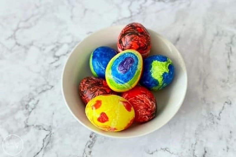 melted crayon decorated eggs