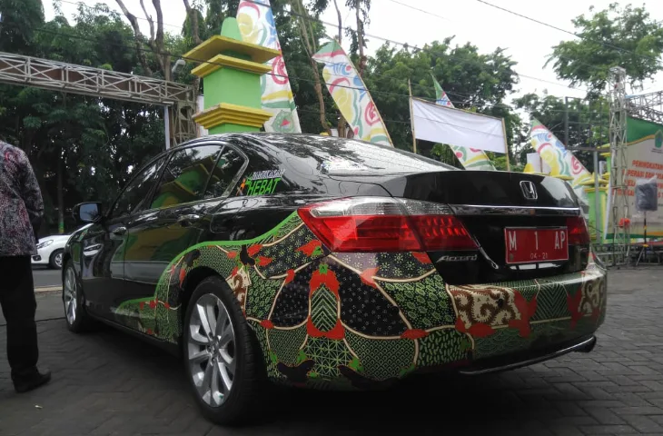Mobil Branding Batik Pamekasan