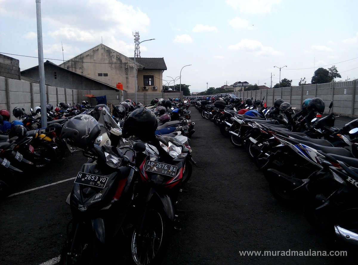 Harga Tarif Parkir Motor Inap Stasiun Tugu Jogja Murad 