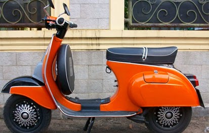 http://bengkelotomotif20.blogspot.com/2014/03/modifikasi-motor-vespa-terkeren-kumpulan-gambar-modifikasi-terbaru.html