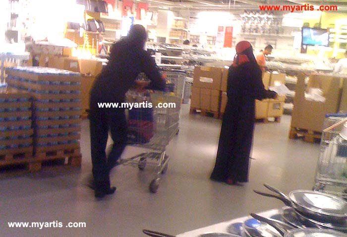MYARTIS.COM  MYARTIS  MY  ARTIS: KANDID - AKHIL HAVY 