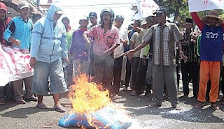 Garam, Pulau Garam, Bakar Garam, Garam Pademawu, Garam Galis, Harga Garam 2012