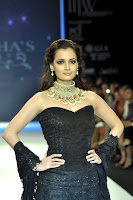 Dia, Mirza, walks, the, ramp, for, Golecha's, Jewels, at, IIJW, 2012, Day