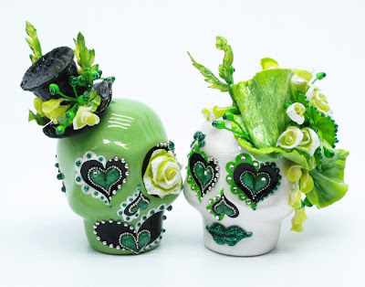 Site Blogspot  Porcelain Wedding Cake Toppers on Madamepommcustomorder  Nessacat3   Skull Light Green Cake Topper