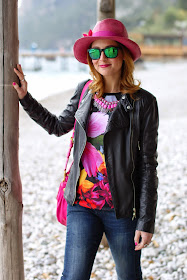 Rosé a pois hat, Sodini necklace, Shopart t-shirt, Fashion and Cookies, fashion blogger