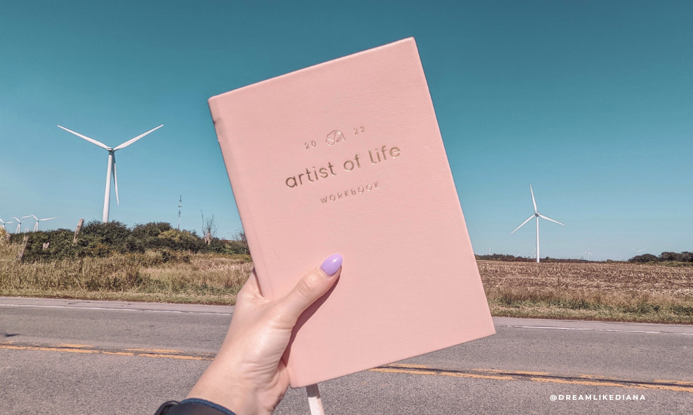 2022 artist of life workbook by lavendaire photo by dreamlikediana