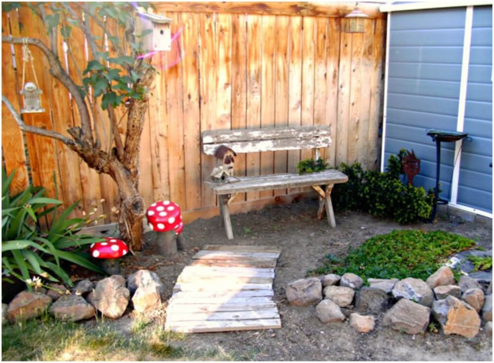 Landscaping with Boulders and Pallets