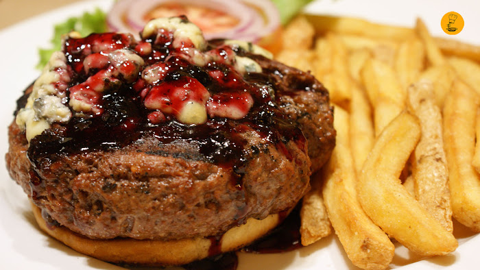 Hamburguesa Chrysler Tower en New York Burger.