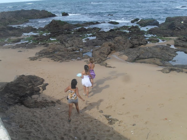 Praia de Santana pede socorro - Tá bonito isso?