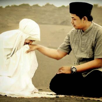 Kata Kata Cinta Romantis Untuk Istri Solehah Islami