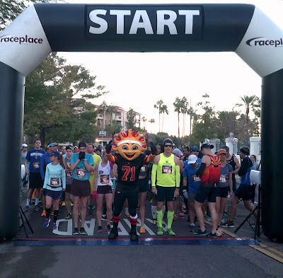 2015 Fiesta Bowl Half Marathon starting line