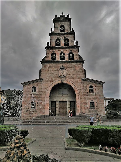 Iglesia de Nuestra Señora de la Asunción en Cangas de Onís