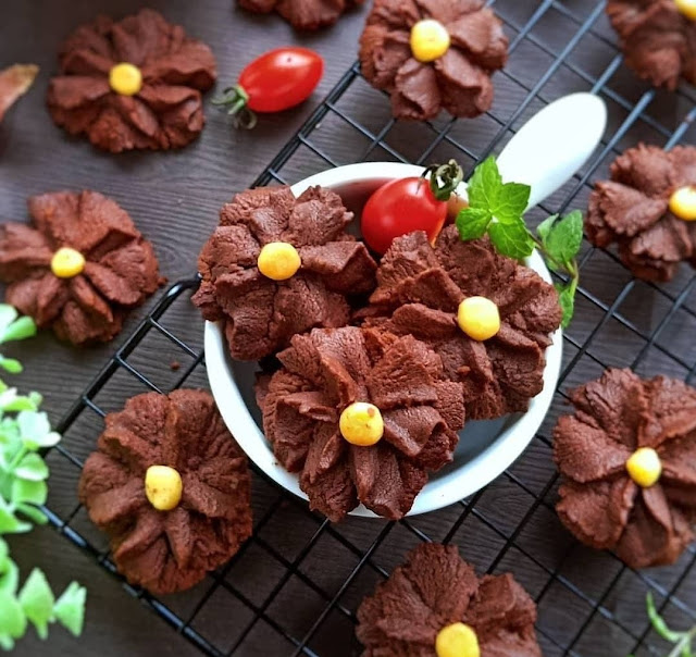 Resep Kue Semprit Jadul Coklat Renyah