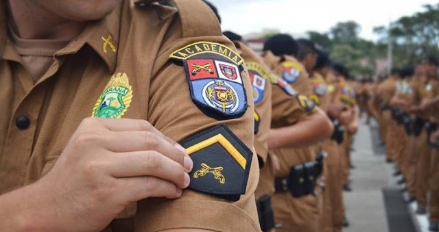 Policiais militares são presos por beber cerveja durante serviço