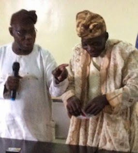 Obasanjo Leaves PDP and tears up his Memebership card Publicly