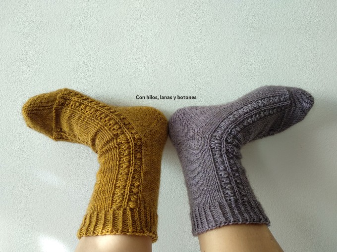 Con hilos, lanas y botones: Celebration Socks (Winter's Weather Knits)